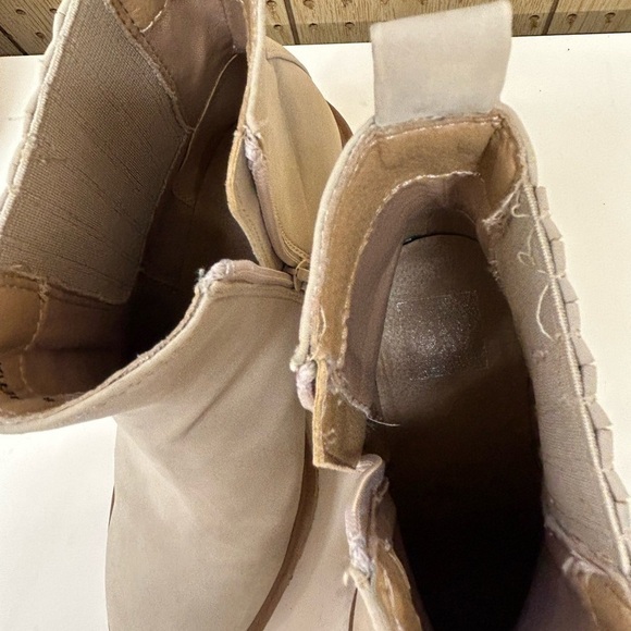 Dolce Vita Jetta Dune Heeled Ankle Boots - Picture 5 of 9